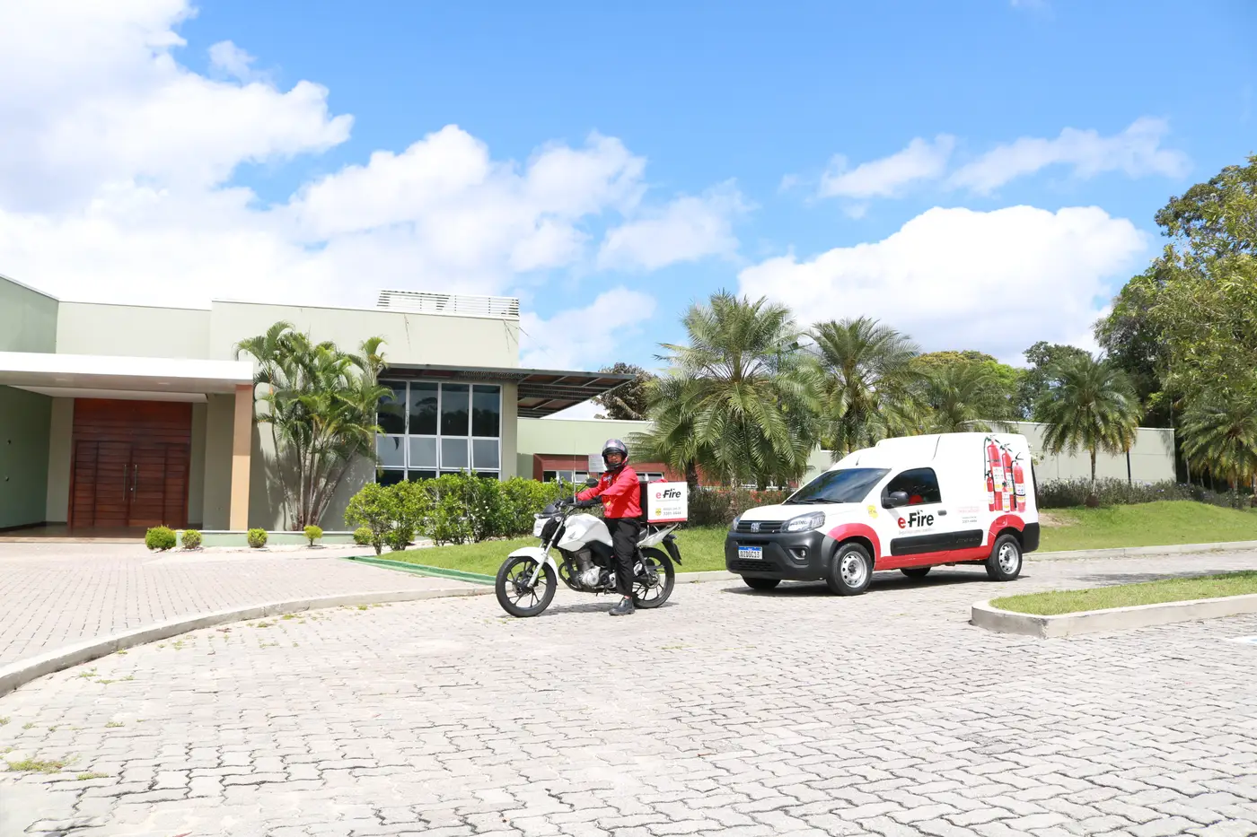 Equipe e-Fire de projeto de incêndio